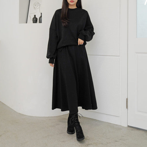 Kvinnor Casual Sweatshirt och Maxi Kjol Set med Praktiska Fickor och Elegant Skärning Mirla-Eva Jonsson