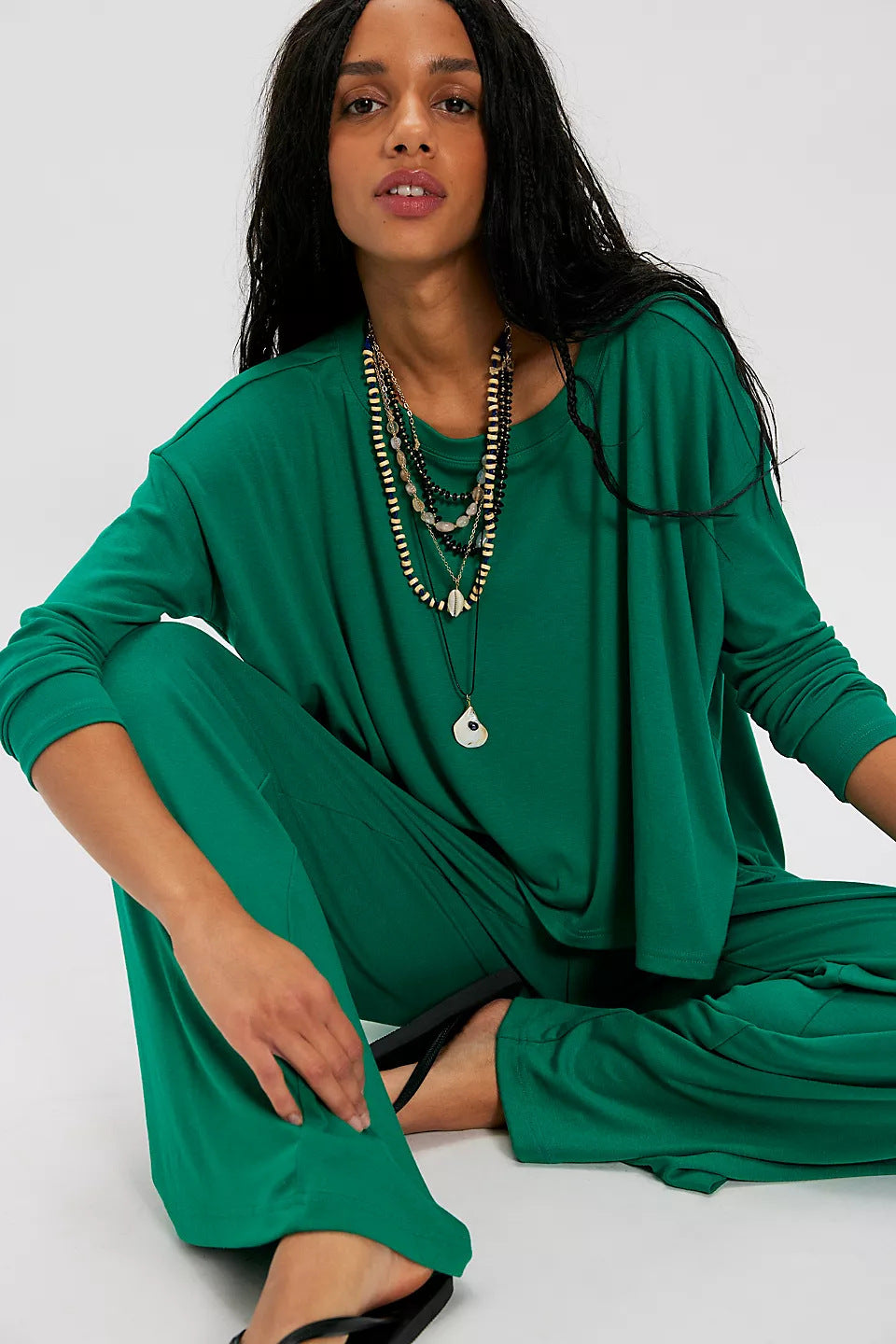 Kvinnor Casual Twinset bestående av lös topp och vida byxor Mirla-Eva Jonsson
