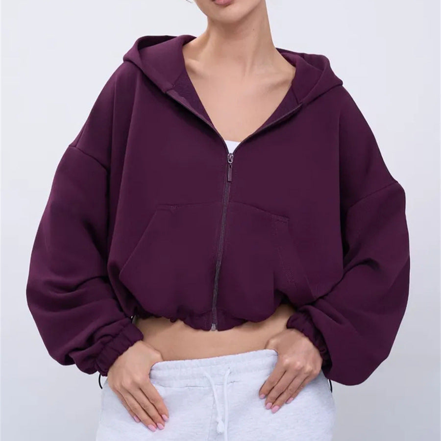 Kvinnor Cropped Hoodie Jacka med Dragkedja och Oversized Ärmar Mirla-Eva Jonsson