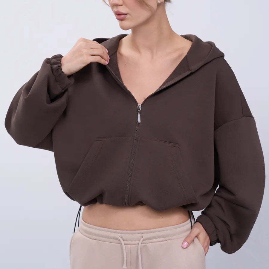 Kvinnor Cropped Hoodie Jacka med Dragkedja och Oversized Ärmar Mirla-Eva Jonsson