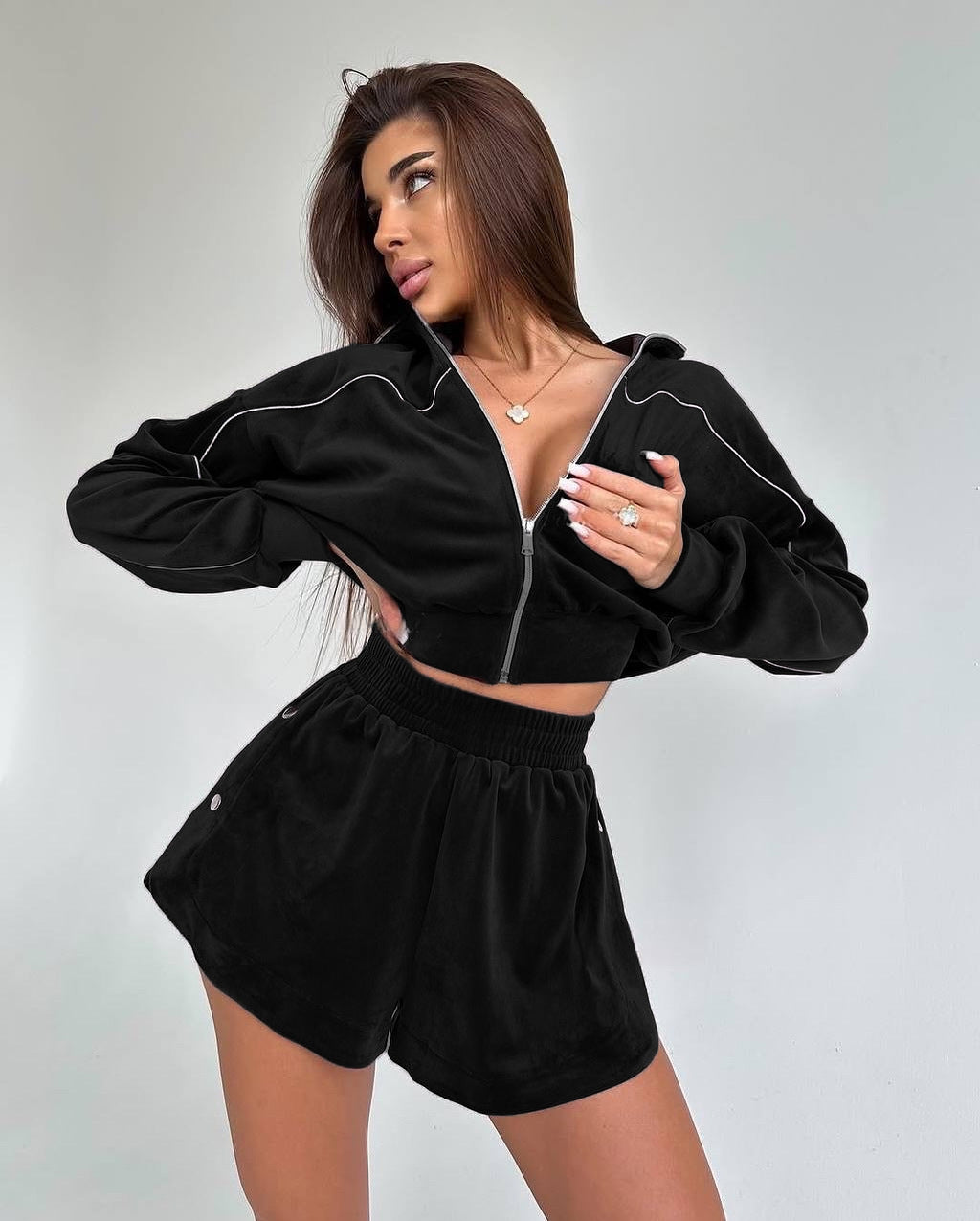 Kvinnor Cropped Velour Set med Dragkedja och Elastisk Midja Mirla-Eva Jonsson