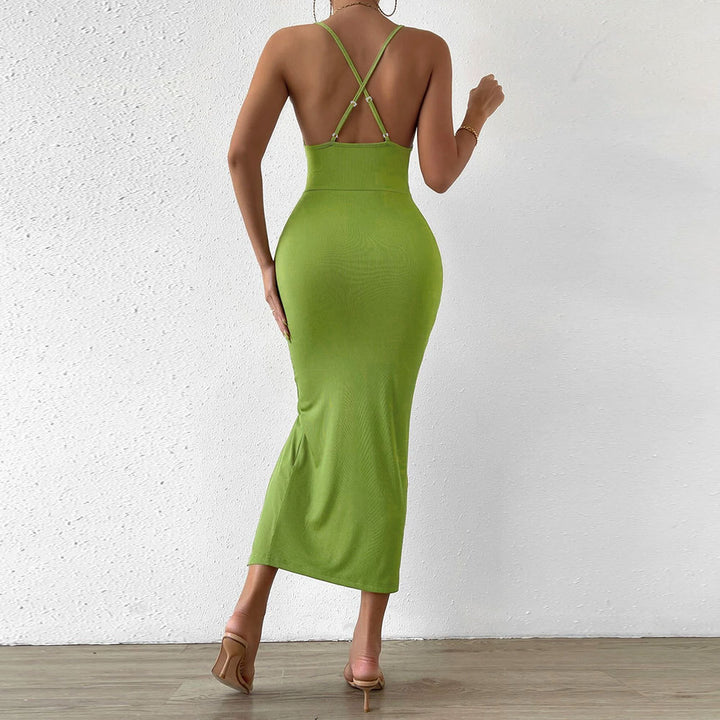 Kvinnor Cut-Out Maxi Klänning med Elegant V-hals och Hög Sprund Mirla-Eva Jonsson