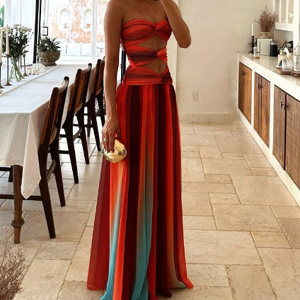 Kvinnor Cut-Out Maxi Klänning med Flödande Kjol Mirla-Eva Jonsson