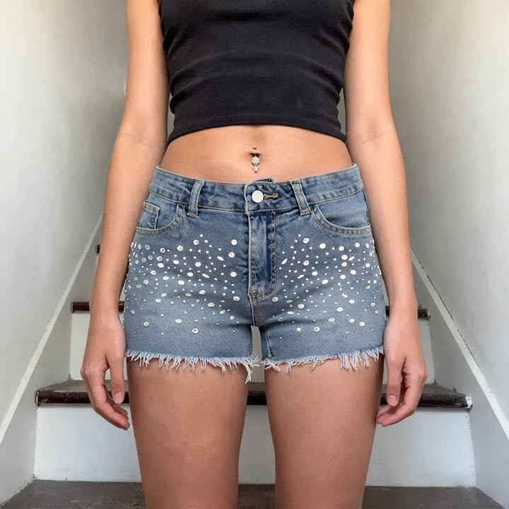 Kvinnor Designer-shorts med glänsande strass-stenar och fransig fåll Mirla-Eva Jonsson