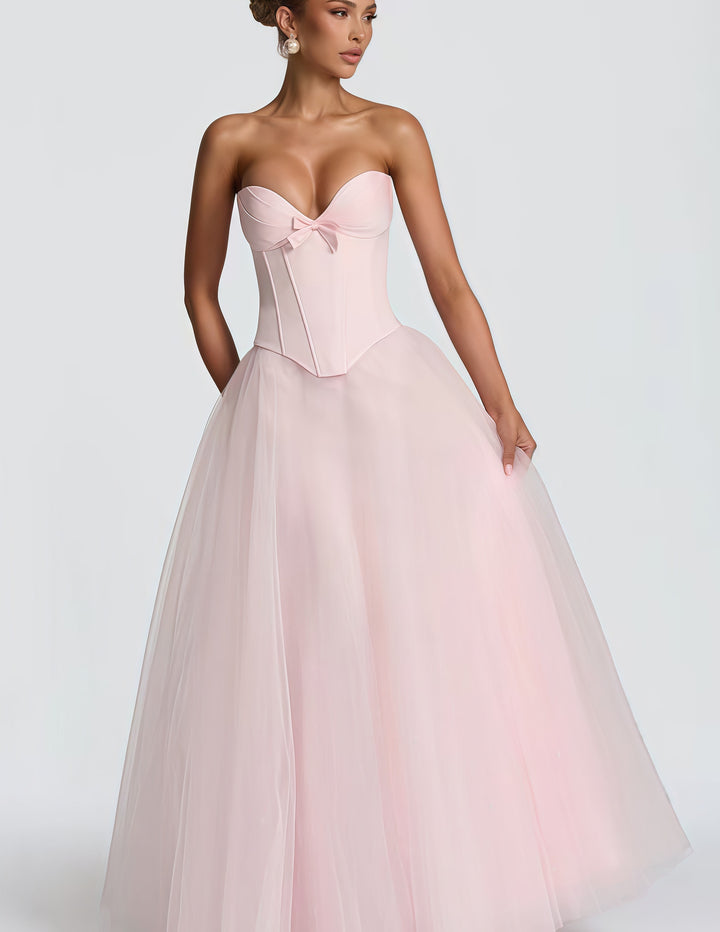 Kvinnor Elegant A-linje Brudklänning med off-shoulder Korsett och voluminös Tyllkjol Mirla-Eva Jonsson