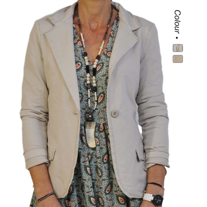 Kvinnor Elegant Blazer med Strukturella Detaljer och Slim-Fit Klipp Mirla-Eva Jonsson