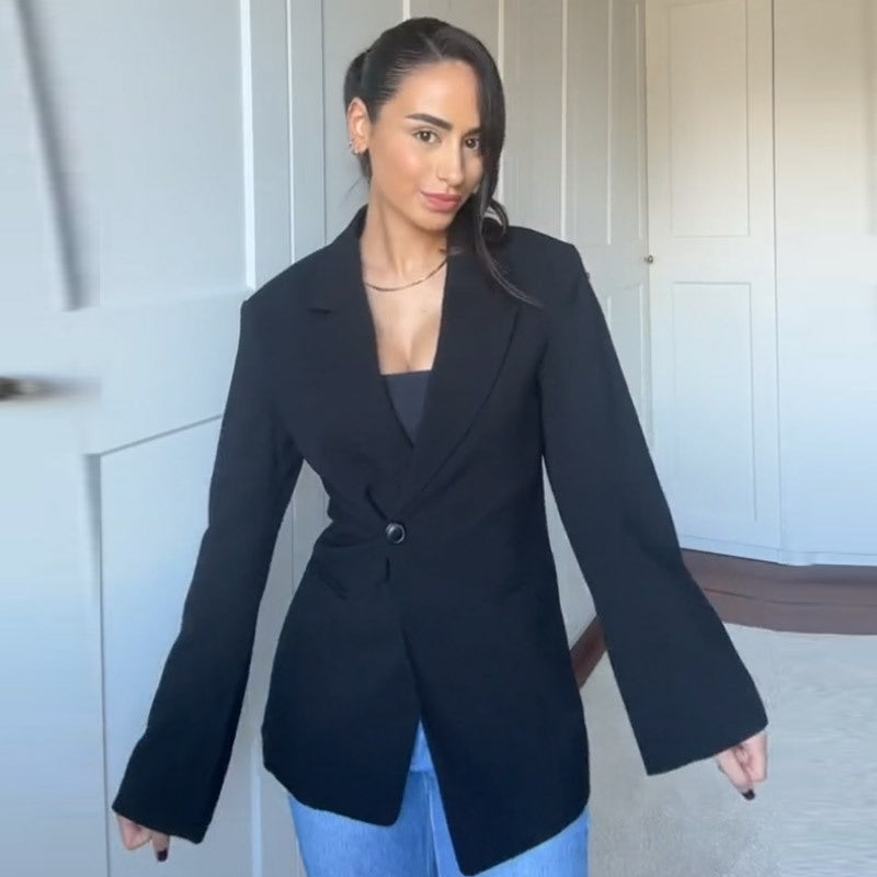 Kvinnor Elegant Blazer med figursydd passform och praktiska fickor Eva Jonsson-Eva Jonsson