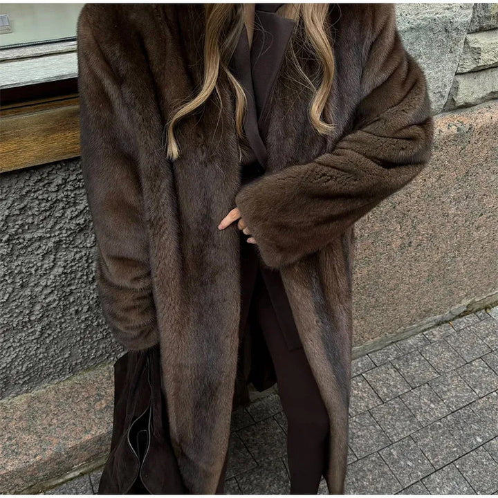 Kvinnor Elegant Fuskpäls Kappa Mirla-Eva Jonsson