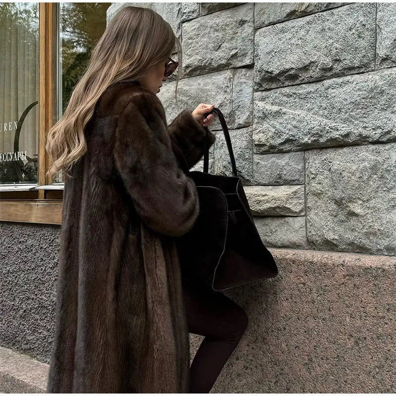 Kvinnor Elegant Fuskpäls Kappa Mirla-Eva Jonsson