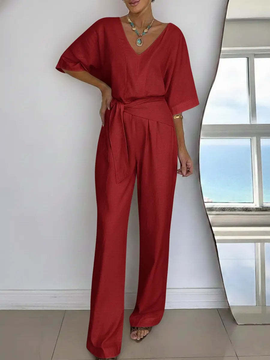 Kvinnor Elegant Jumpsuit med Skräddarsydd Klipp och Wrapbälte Mirla-Eva Jonsson