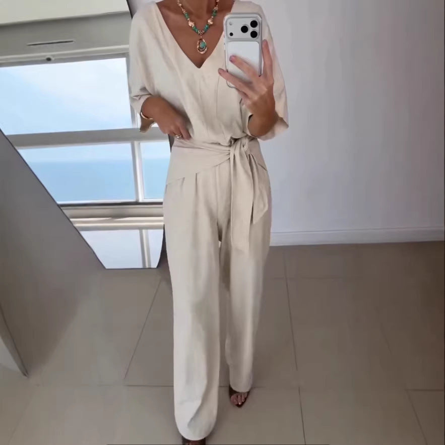 Kvinnor Elegant Jumpsuit med Skräddarsydd Klipp och Wrapbälte Mirla-Eva Jonsson