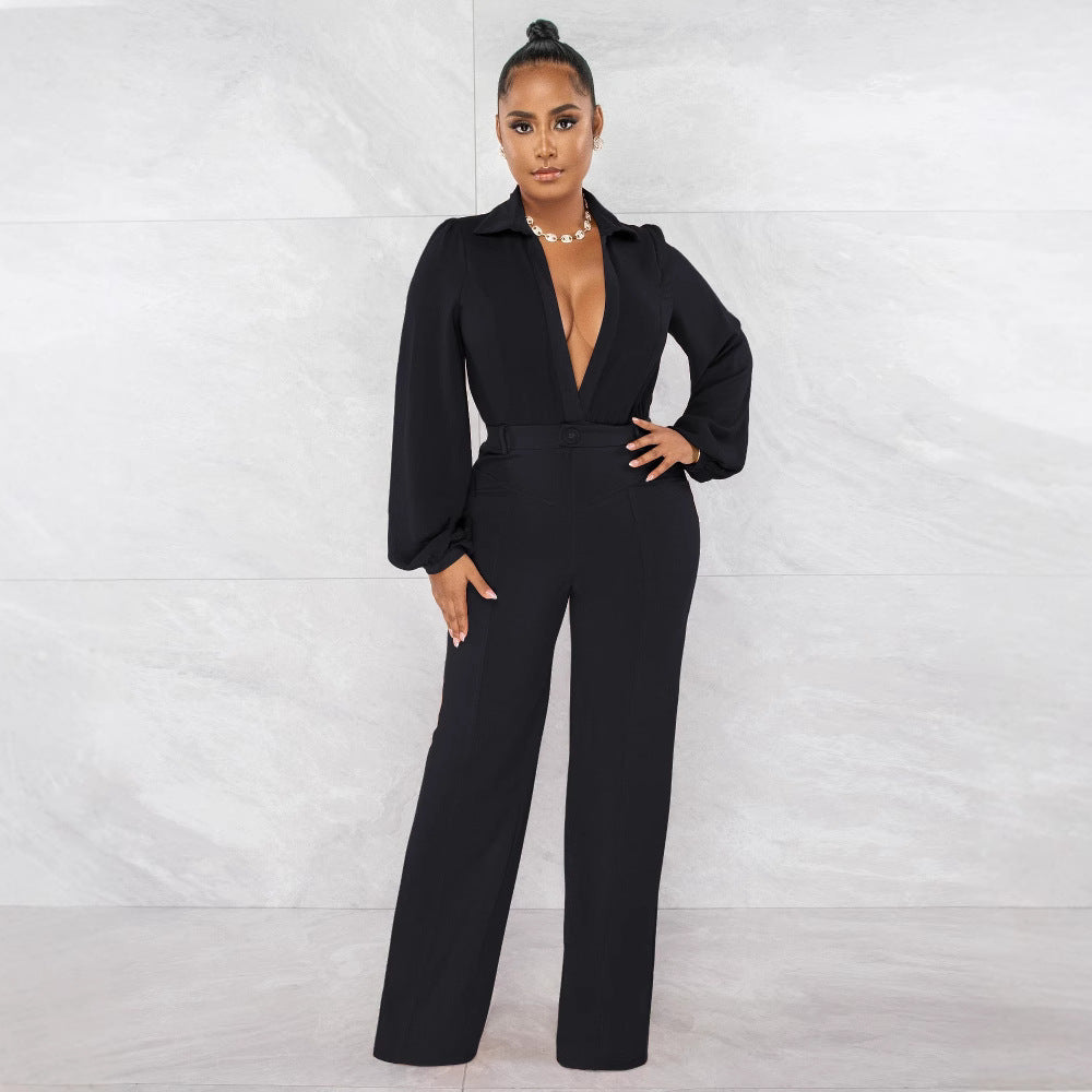 Kvinnor Elegant Jumpsuit med djup V-ringning och vid ben Mirla-Eva Jonsson