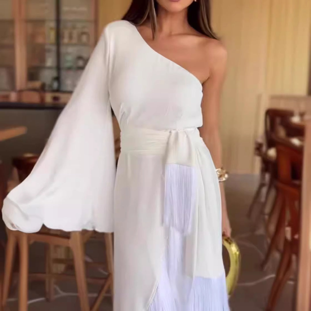 Kvinnor Elegant Maxi Klänning med Asymmetrisk Design och Fransade Detaljer-Eva Jonsson