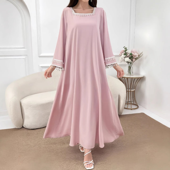Kvinnor Elegant Maxi Klänning med Dekorativa Fransar och Breda Ärmar-Eva Jonsson
