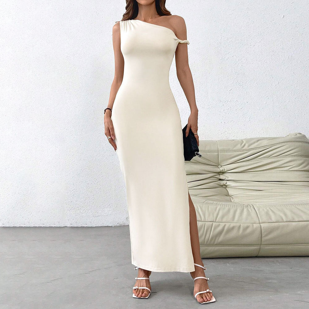 Kvinnor Elegant Maxi Klänning med Off-Shoulder Design och Sidoficka Mirla-Eva Jonsson