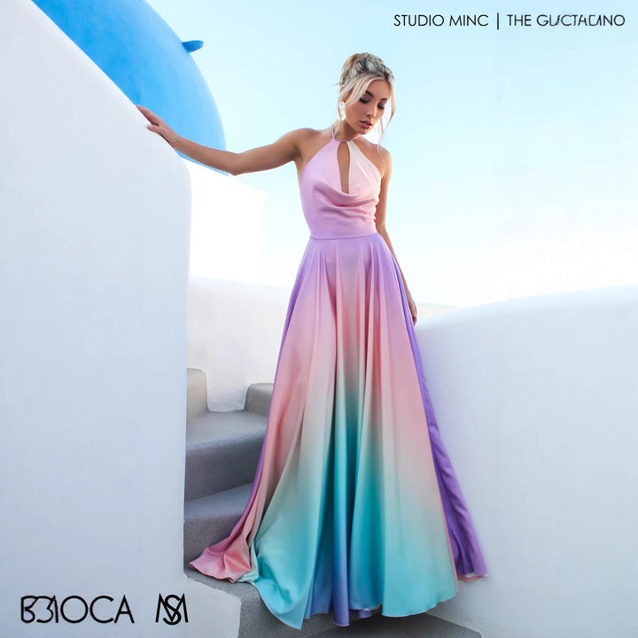 Kvinnor Elegant Maxi Klänning med Stilren Halterneck och Slät Satin Look-Eva Jonsson