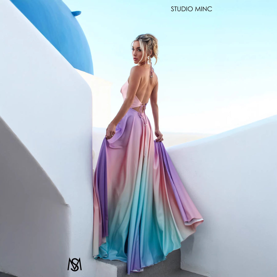 Kvinnor Elegant Maxi Klänning med Stilren Halterneck och Slät Satin Look-Eva Jonsson