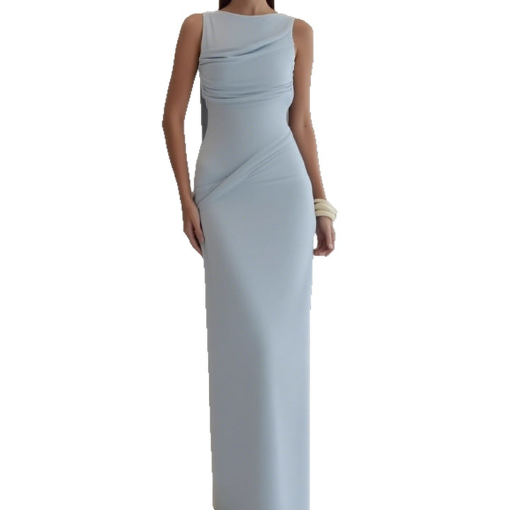 Kvinnor Elegant Maxi-klänning med sofistikerad drapering och asymmetrisk skärning Mirla-Eva Jonsson