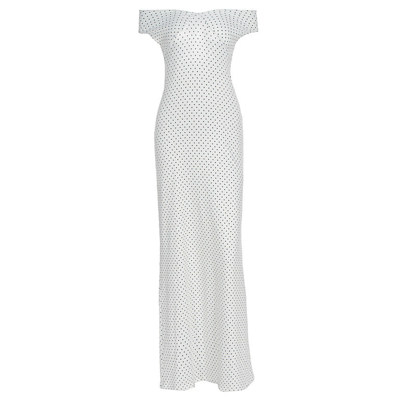 Kvinnor Elegant Maxiklänning med off-shoulder design och prickigt mönster Mirla-Eva Jonsson