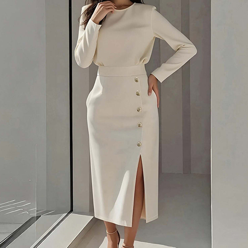 Kvinnor Elegant Midi Klänning med Knapp Detalj och Sido Slits Mirla-Eva Jonsson