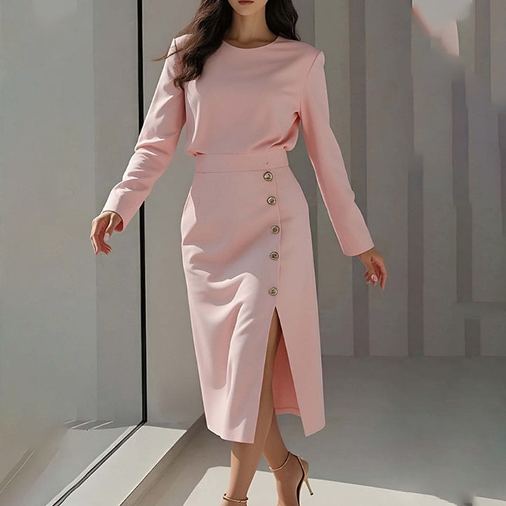 Kvinnor Elegant Midi Klänning med Knapp Detalj och Sido Slits Mirla-Eva Jonsson