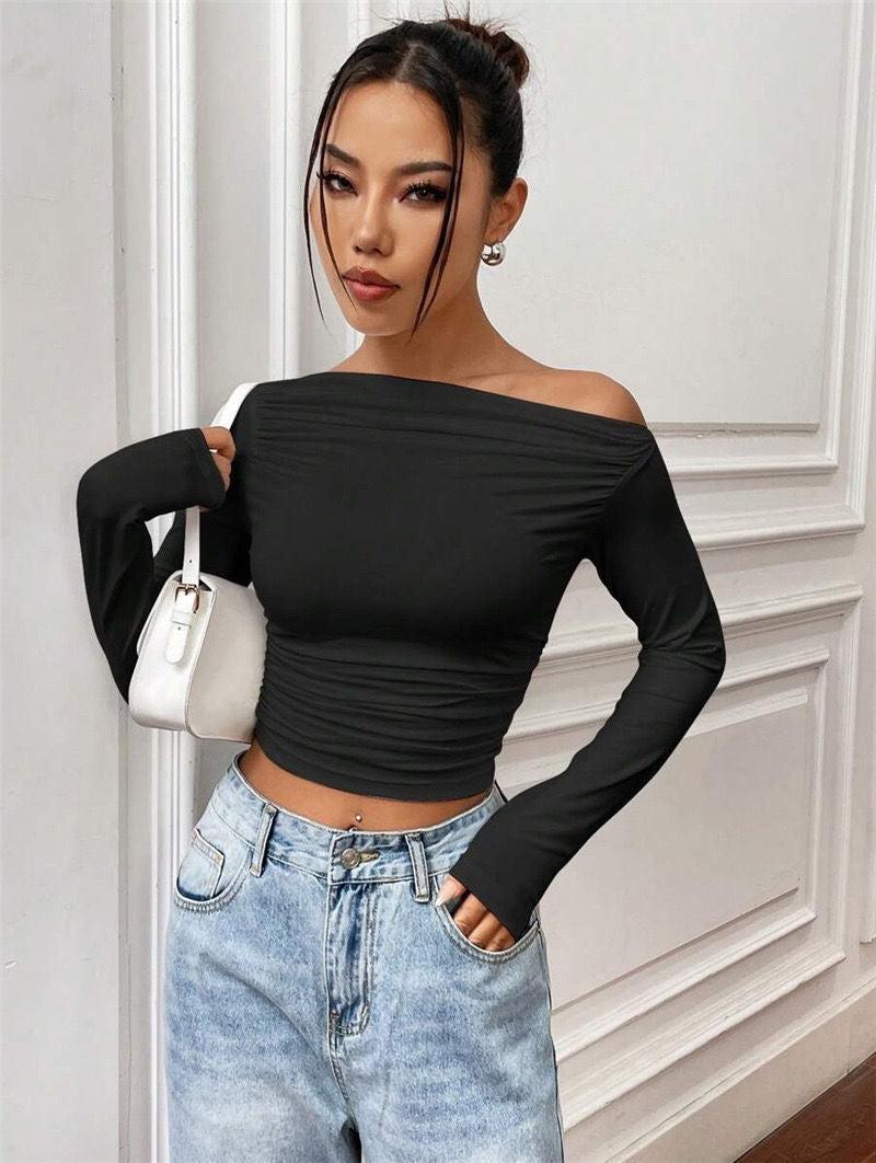 Kvinnor Elegant Off-Shoulder Långärmad topp med figurnära snitt Eva Jonsson-Eva Jonsson