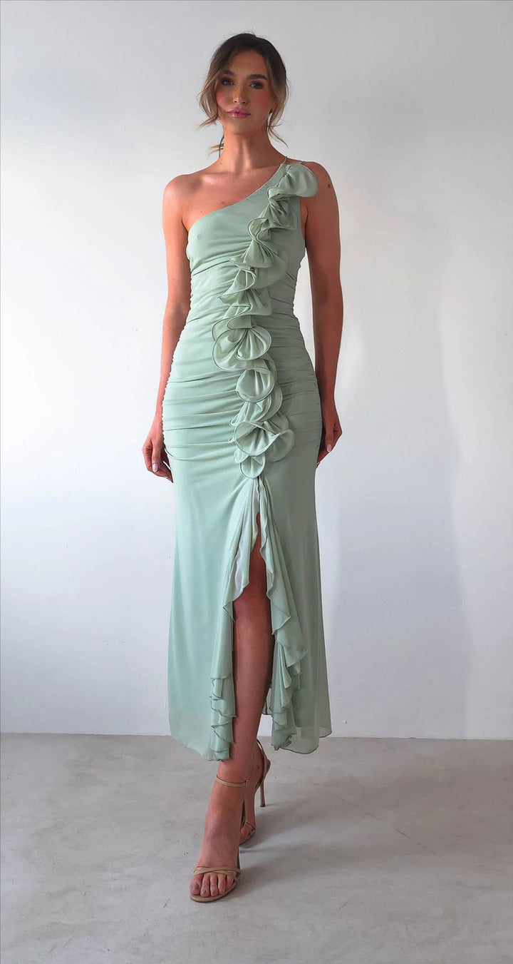 Kvinnor Elegant Ruffle Maxi Klänning i Stilen av en Sida med Hög Slits Mirla-Eva Jonsson