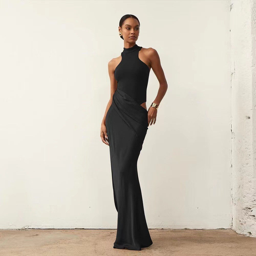 Kvinnor Elegant golvlång klänning med hög krage och asymmetrisk drapering Mirla-Eva Jonsson