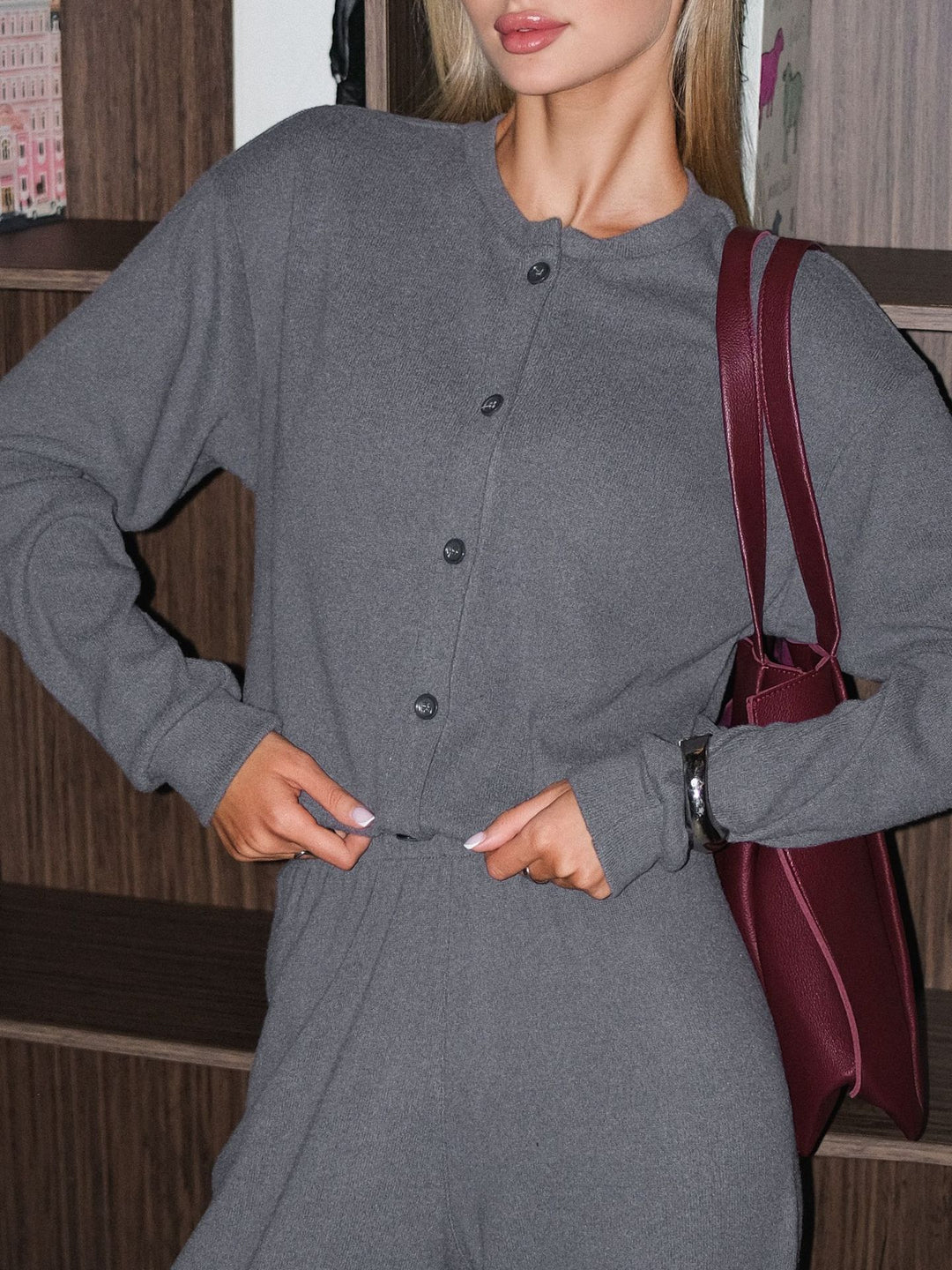 Kvinnor Elegant och Bekväm Jumpsuit med En Knapplås Mirla-Eva Jonsson