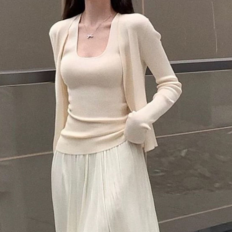 Kvinnor Elegant och bekväm cardigan i minimalistisk design Eva Jonsson-Eva Jonsson