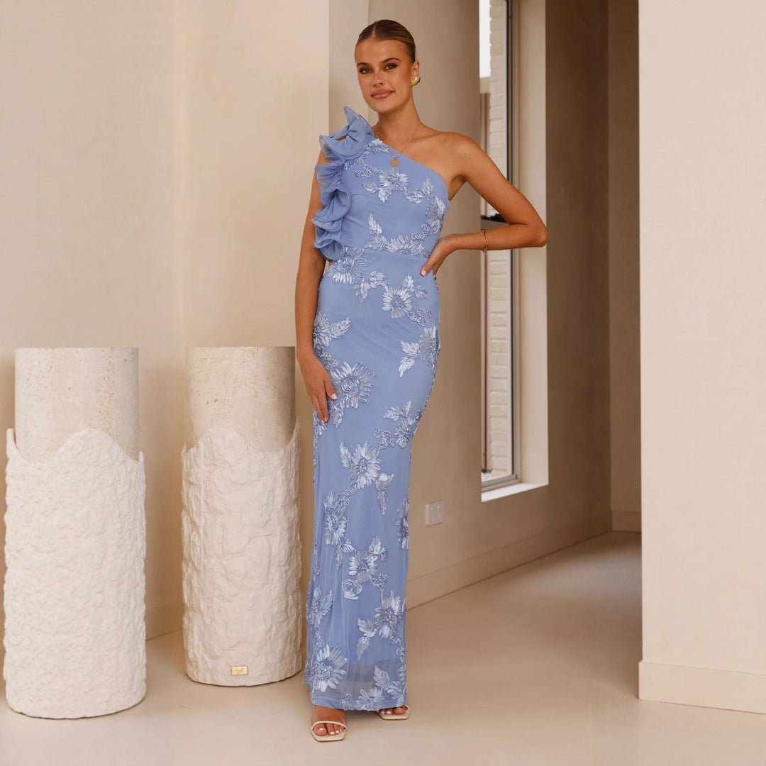Kvinnor Elegant och figurnära Maxi klänning med asymmetrisk rem och blommiga applikationer-Eva Jonsson