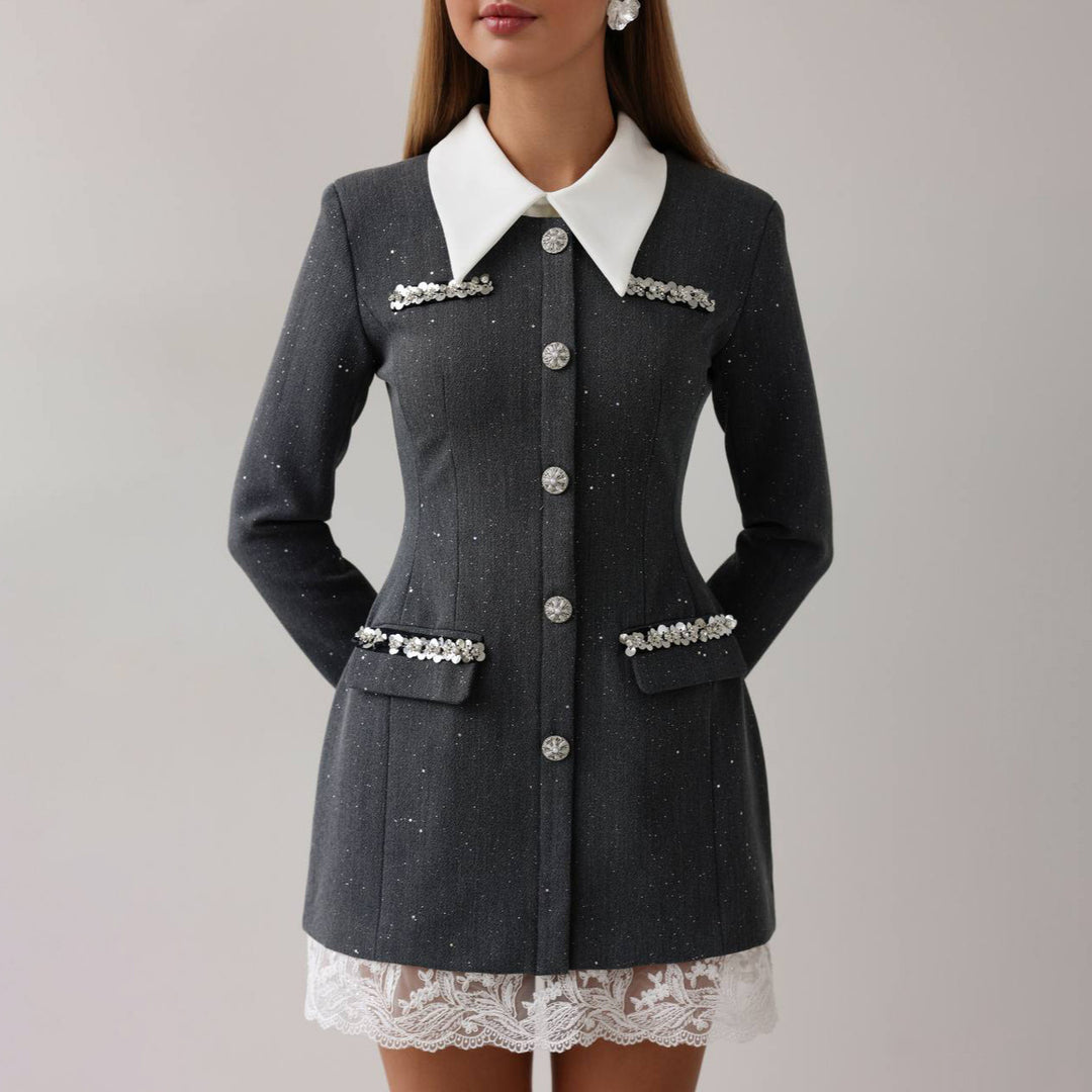 Kvinnor Elegant och figurnära blazer klänning med dekorativa detaljer Mirla-Eva Jonsson