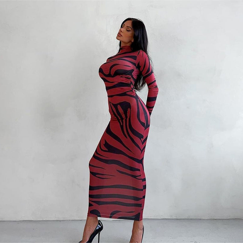Kvinnor Elegant transparent Maxi-klänning med leopardmönster och lång ärm Mirla-Eva Jonsson