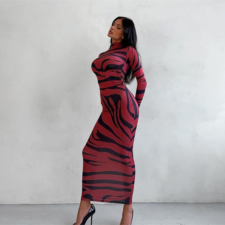 Kvinnor Elegant transparent Maxi-klänning med leopardmönster och lång ärm Mirla-Eva Jonsson