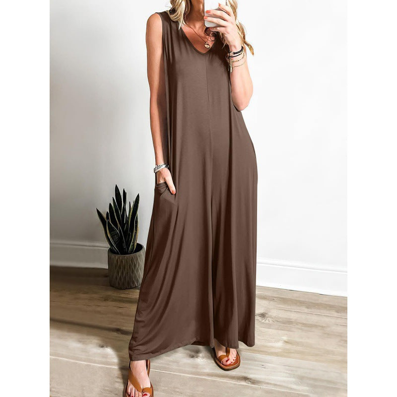 Kvinnor Elegant, vid jumpsuit med djup V-ringning och praktiska fickor Mirla-Eva Jonsson