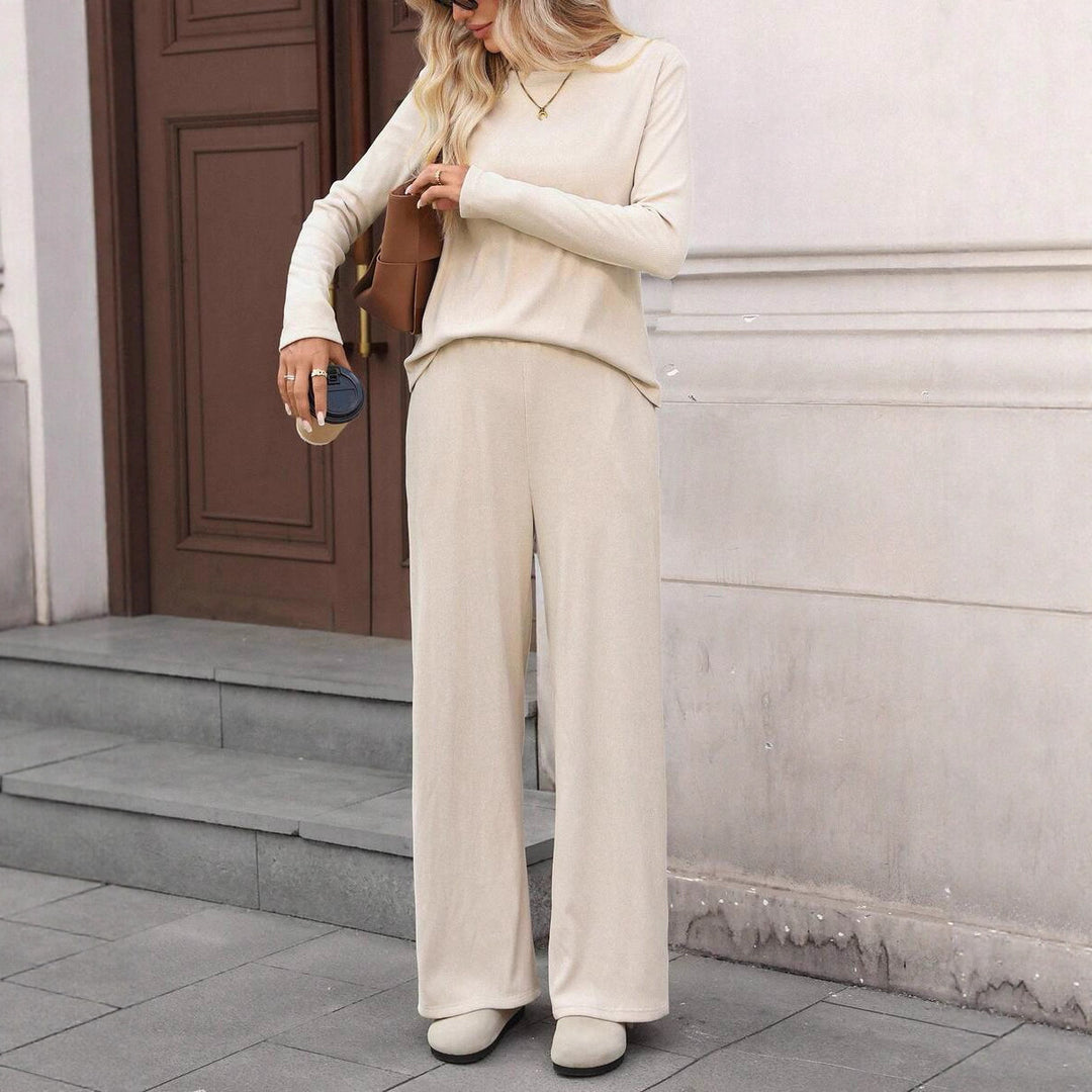 Kvinnor Loungewear-set i mjukt stickat tyg med långa ärmar Mirla-Eva Jonsson