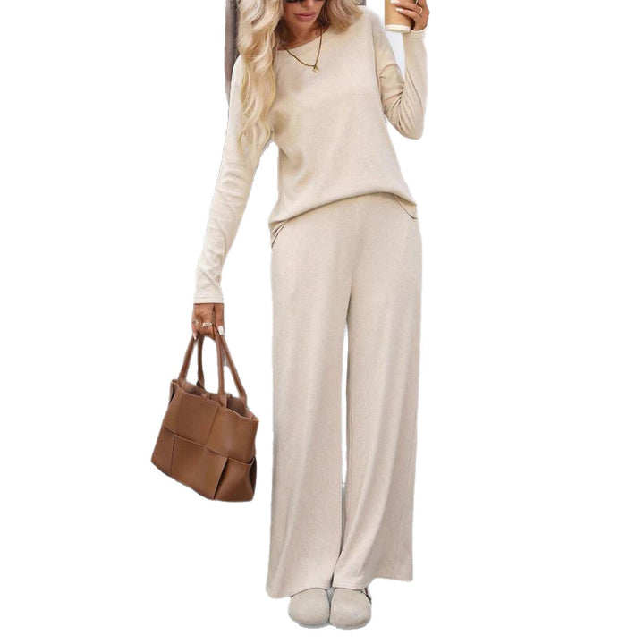 Kvinnor Loungewear-set i mjukt stickat tyg med långa ärmar Mirla-Eva Jonsson