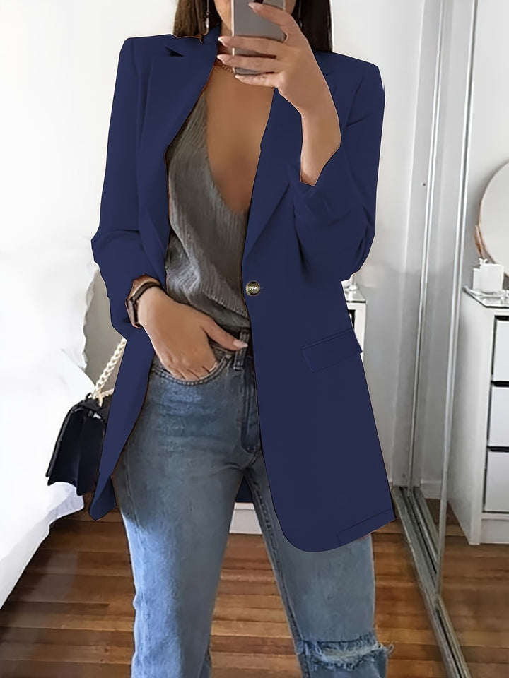 Kvinnor Modern Blazer med djup uringning och eleganta detaljer Mirla-Eva Jonsson