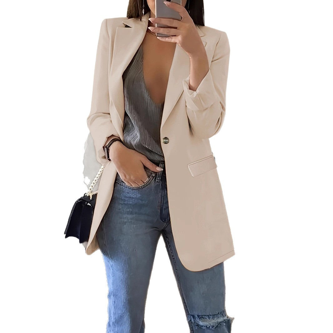 Kvinnor Modern Blazer med djup uringning och eleganta detaljer Mirla-Eva Jonsson