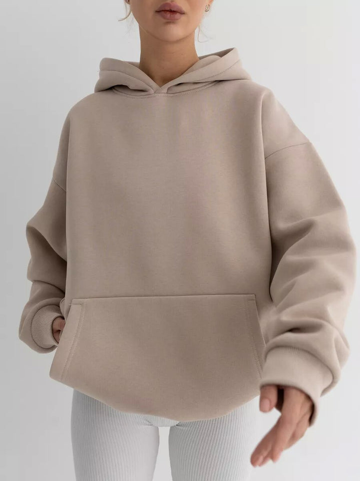 Kvinnor Oversize Hoodie tillverkad av högkvalitativ bomullsblandning Mirla-Eva Jonsson
