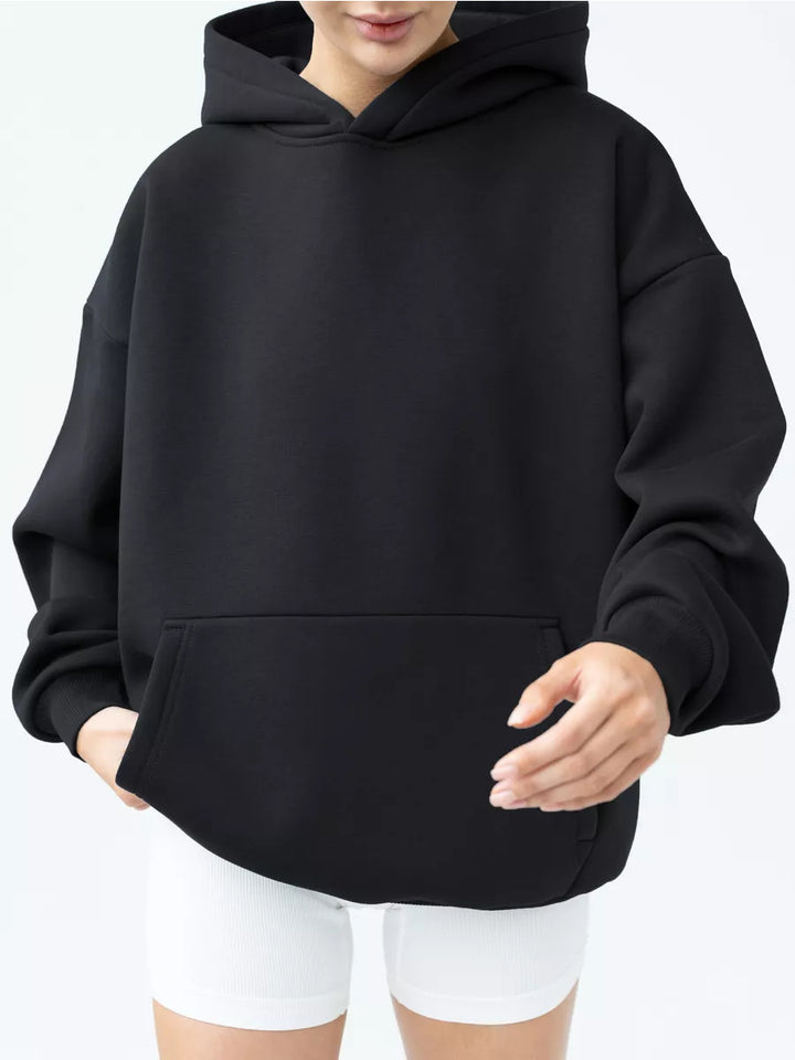 Kvinnor Oversize Hoodie tillverkad av högkvalitativ bomullsblandning Mirla-Eva Jonsson