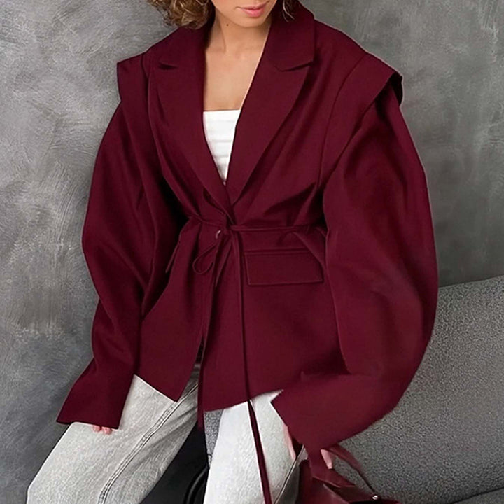 Kvinnor Oversized Blazer med midjebälte och eleganta puffärmar Mirla-Eva Jonsson