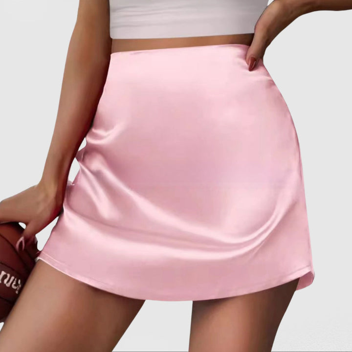 Kvinnor Satin Minikjol med Eleganta Snitt och Flödande Fall Mirla-Eva Jonsson