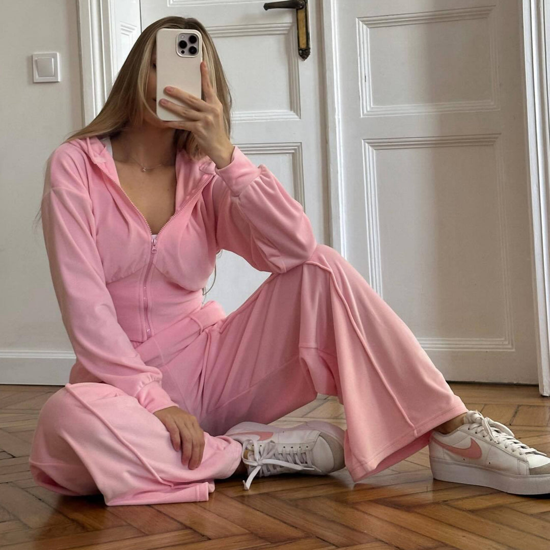 Kvinnor Sport Cropped Hoodie och Lösa Joggingbyxor Set Mirla-Eva Jonsson