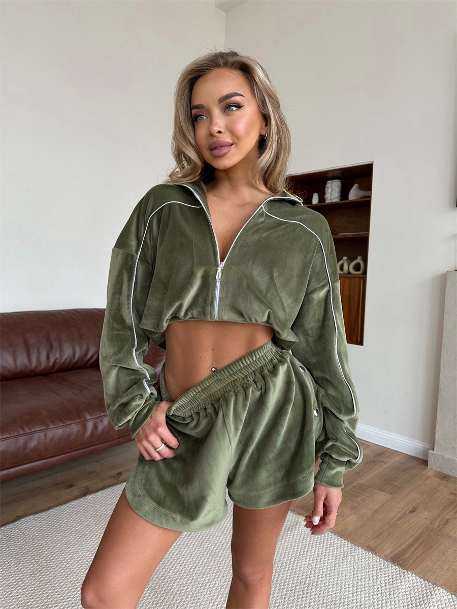 Kvinnor Sportig Velour Hoodie och Shorts Set Mirla-Eva Jonsson