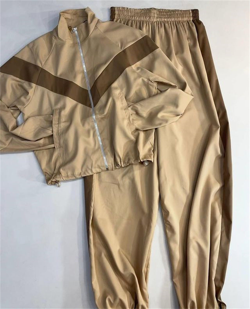 Kvinnor Sportigt Tracksuit med moderiktig snitt och praktiska fickor Eva Jonsson-Eva Jonsson