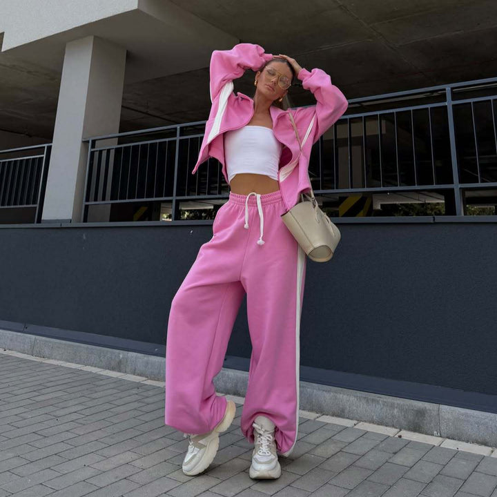 Kvinnor Sportigt Tracksuit med moderiktig snitt och praktiska fickor Eva Jonsson-Eva Jonsson