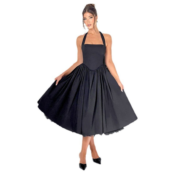 Kvinnor Vintage Prom Klänning med Off-the-Shoulder Design och Voluminös Kjol Mirla-Eva Jonsson