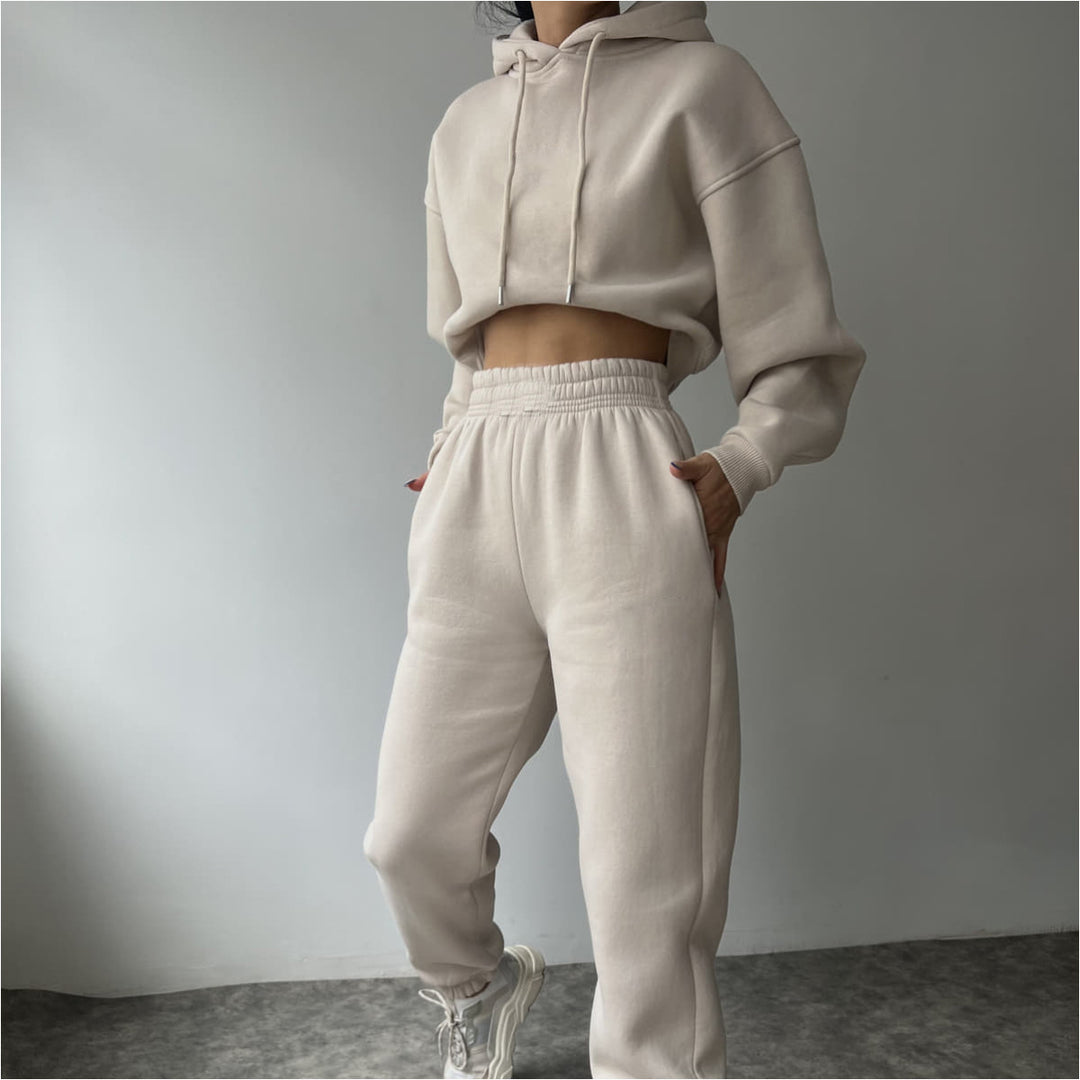 Kvinnor avslappnad kort hoodie och joggingbyxor set Eva Jonsson-Eva Jonsson