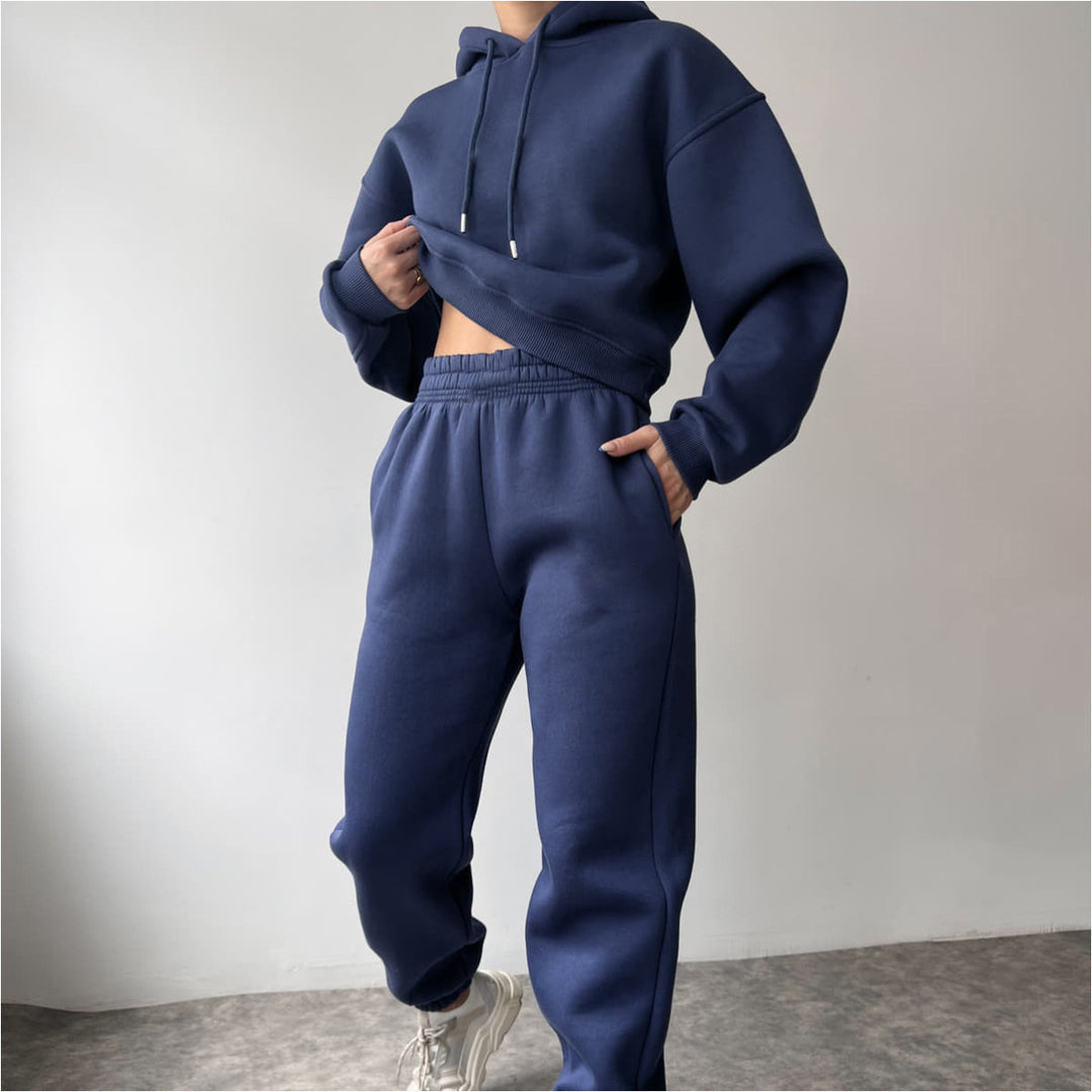 Kvinnor avslappnad kort hoodie och joggingbyxor set Eva Jonsson-Eva Jonsson